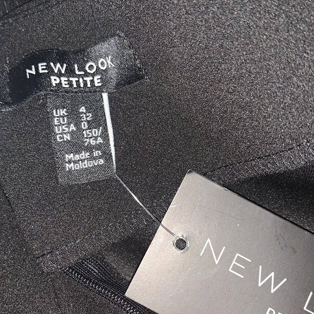 NEW LOOK PETITE BRAND NEW WITH TAGS SIZE 0 GORGEOUS JET BLACK JUMPSUIT - Picture 12 of 13